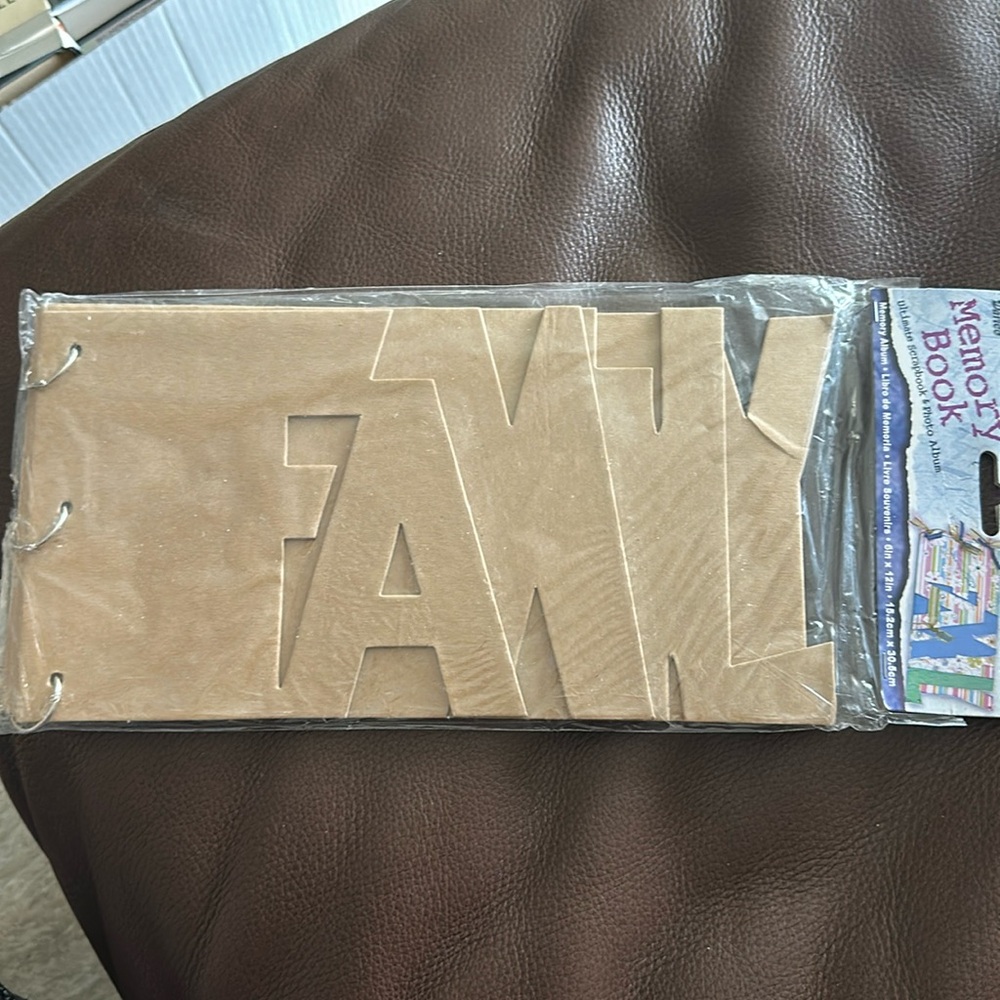 Family Memory Book Darcie 6in x 12in